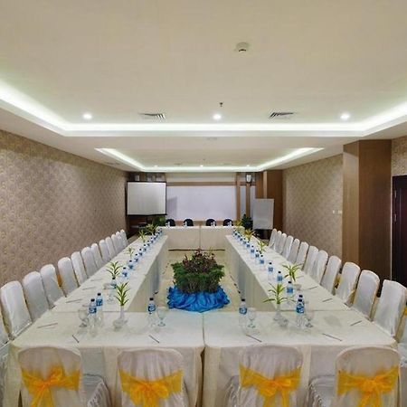Horison Hotel Pematang Siantar Exteriör bild