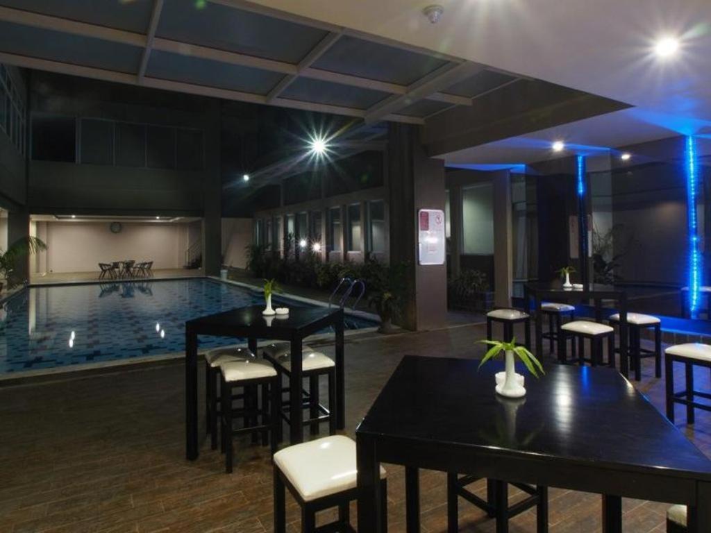 Horison Hotel Pematang Siantar Exteriör bild