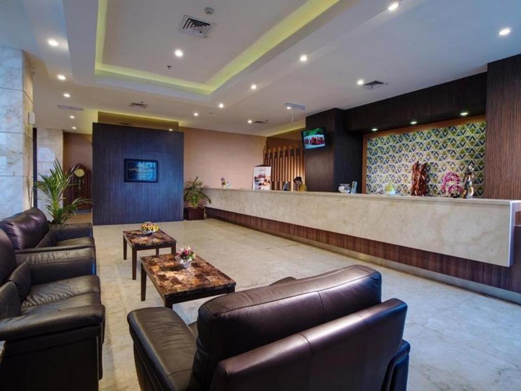 Horison Hotel Pematang Siantar Exteriör bild