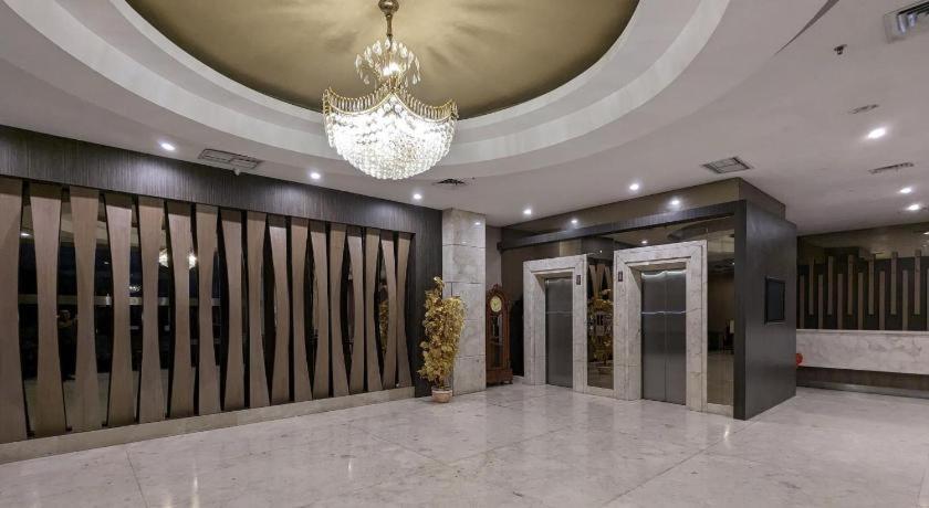 Horison Hotel Pematang Siantar Exteriör bild