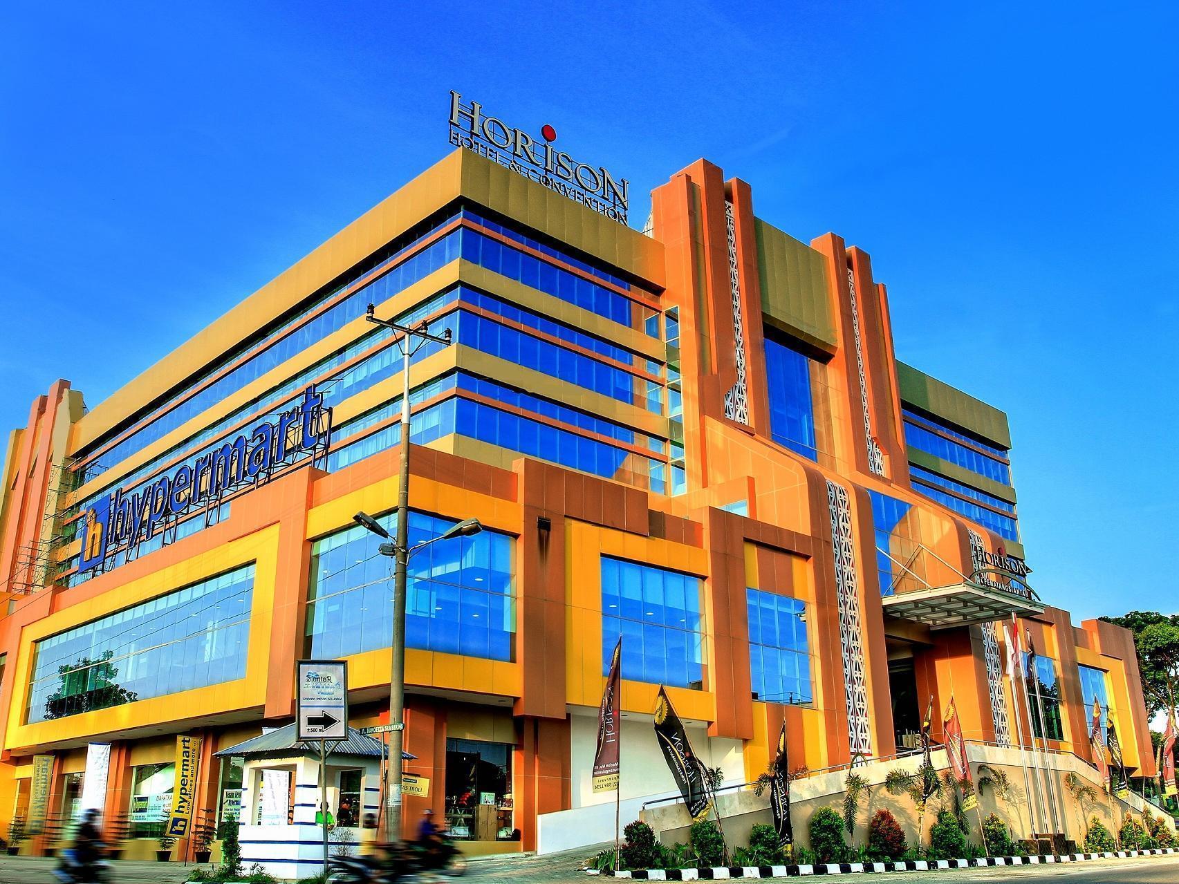 Horison Hotel Pematang Siantar Exteriör bild
